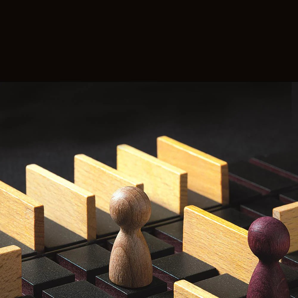 🧠 Quoridor – Outsmart, Outplay, Outblock!